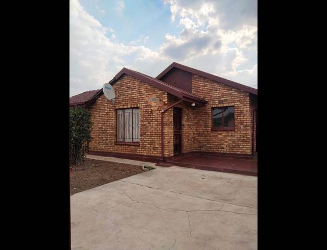 3 BEDROOM HOUSE FOR SALE IN MAMELODI EAST